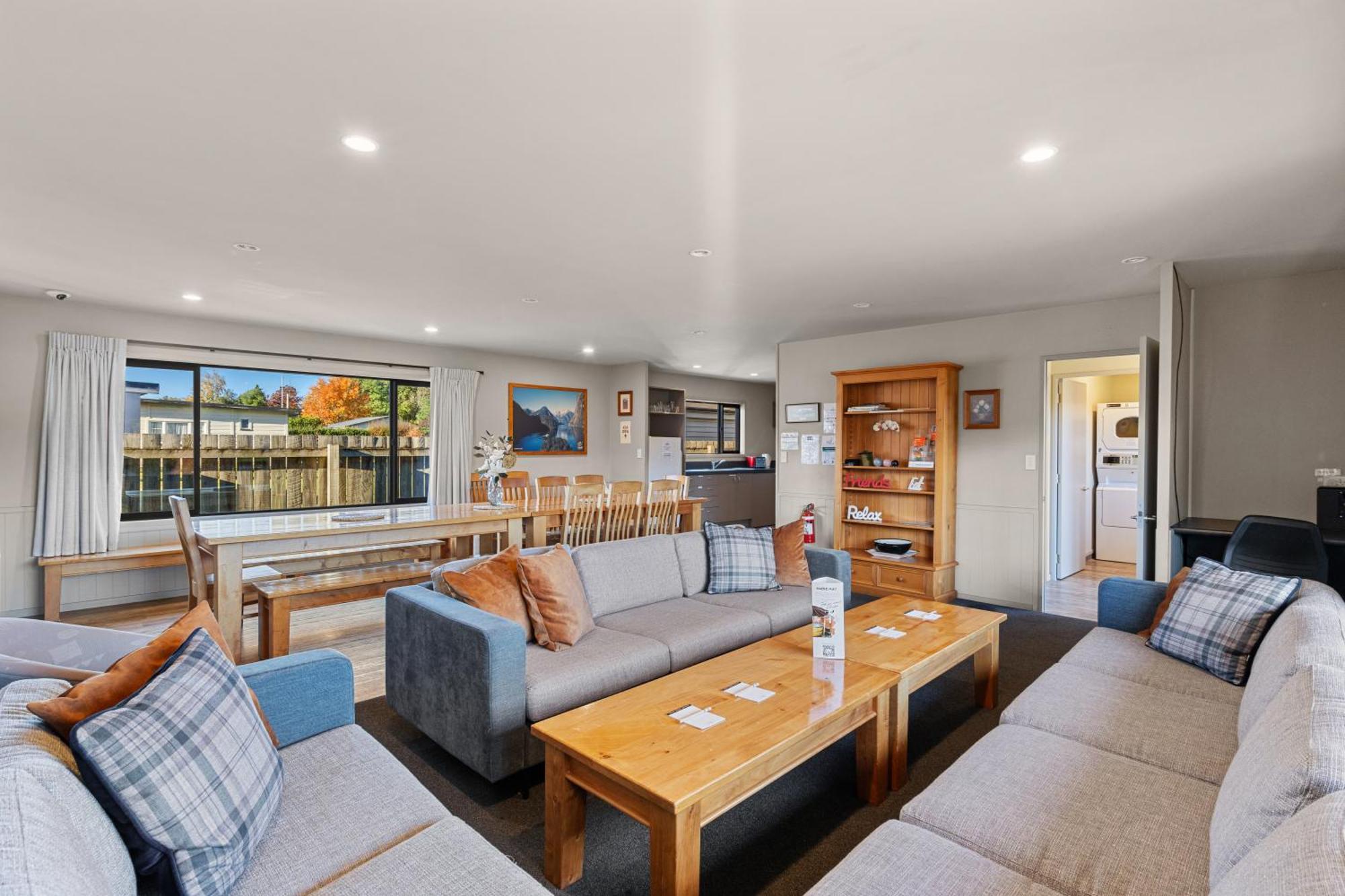 Tasman Holiday Parks - Te Anau Exteriör bild The Lodge at Jack's Point