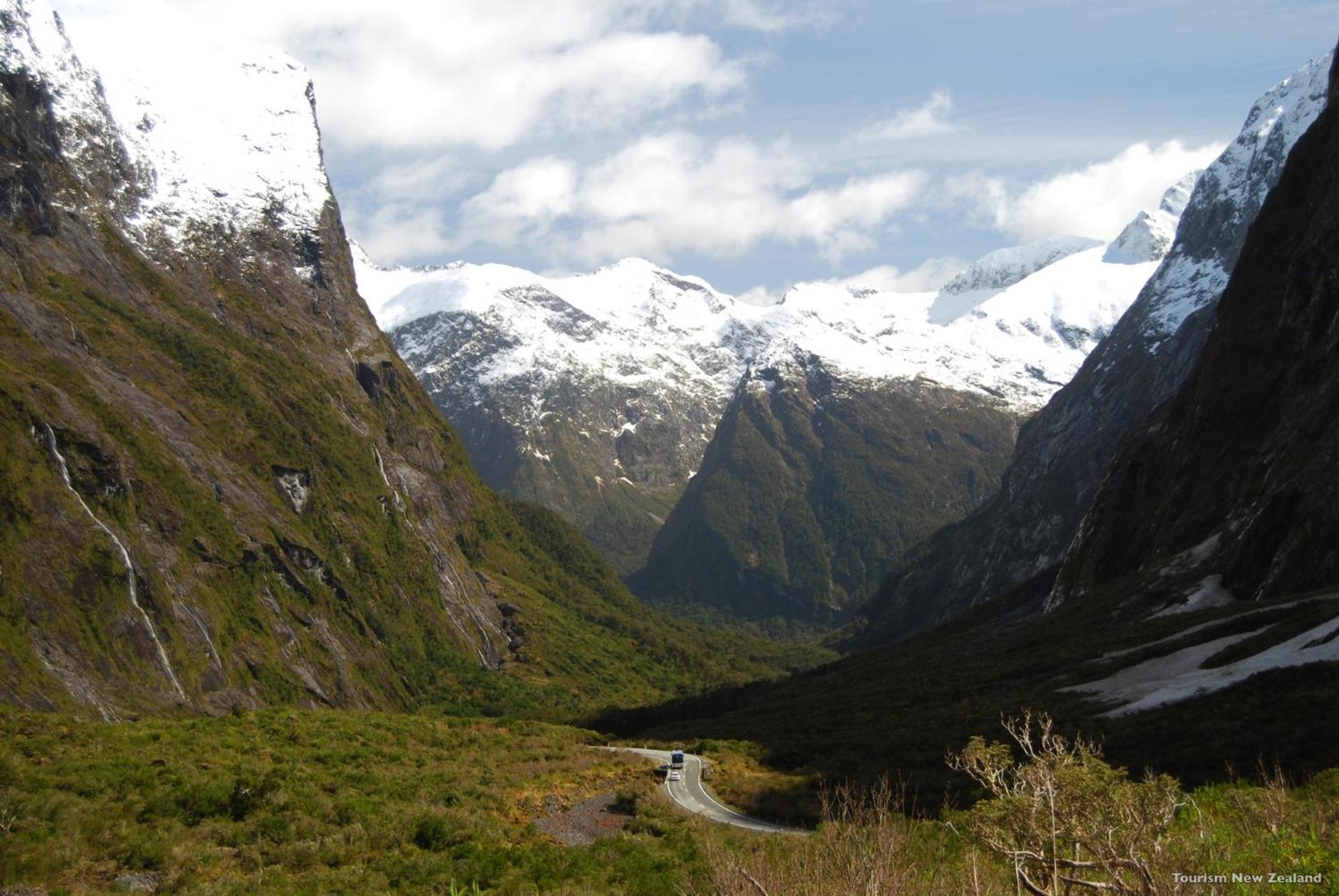Tasman Holiday Parks - Te Anau Exteriör bild Milford Road